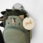 Ladda upp bild till gallerivisning, Bag tag i trä
